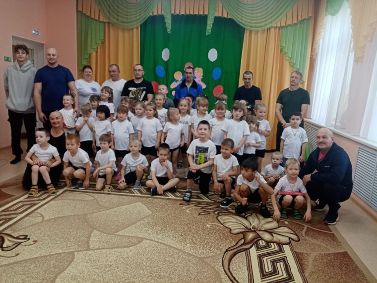 «Сильные старты с папой!».